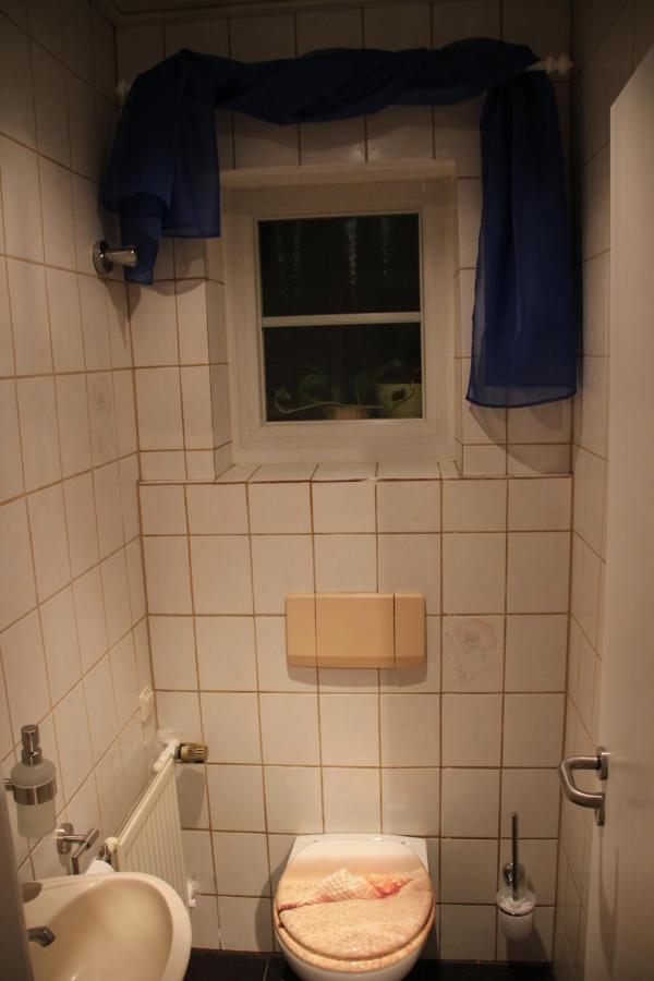 Ferienwohnung Mit 4 Schlafzimmer Fuer 2 Bis 9 Gaeste----Apartment With 4 Bedrooms For 2 To 9 Guests 뉘른베르크 외부 사진
